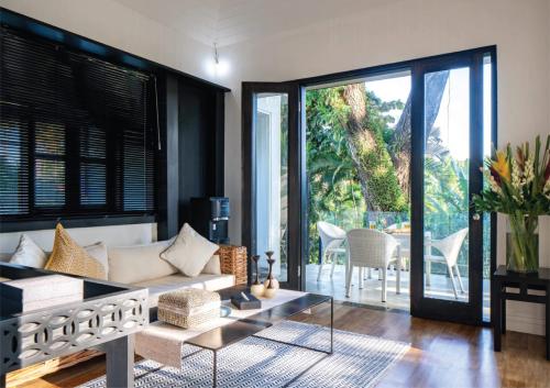 untitled-1-07-5-scaled